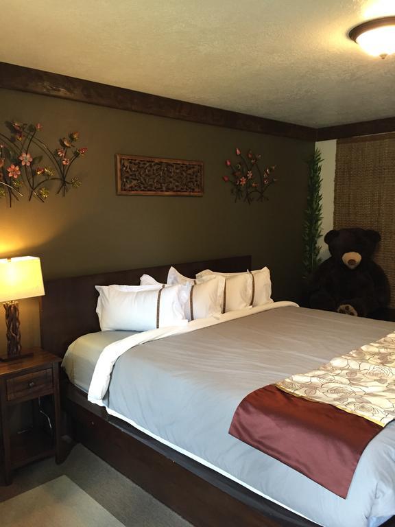 Tao'S Inn West Yellowstone Buitenkant foto