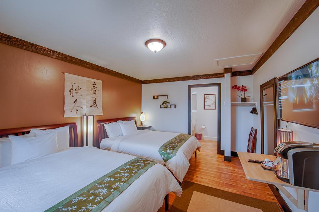 Tao'S Inn West Yellowstone Buitenkant foto