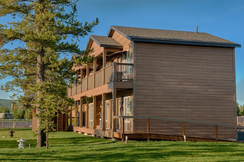 Tao'S Inn West Yellowstone Buitenkant foto