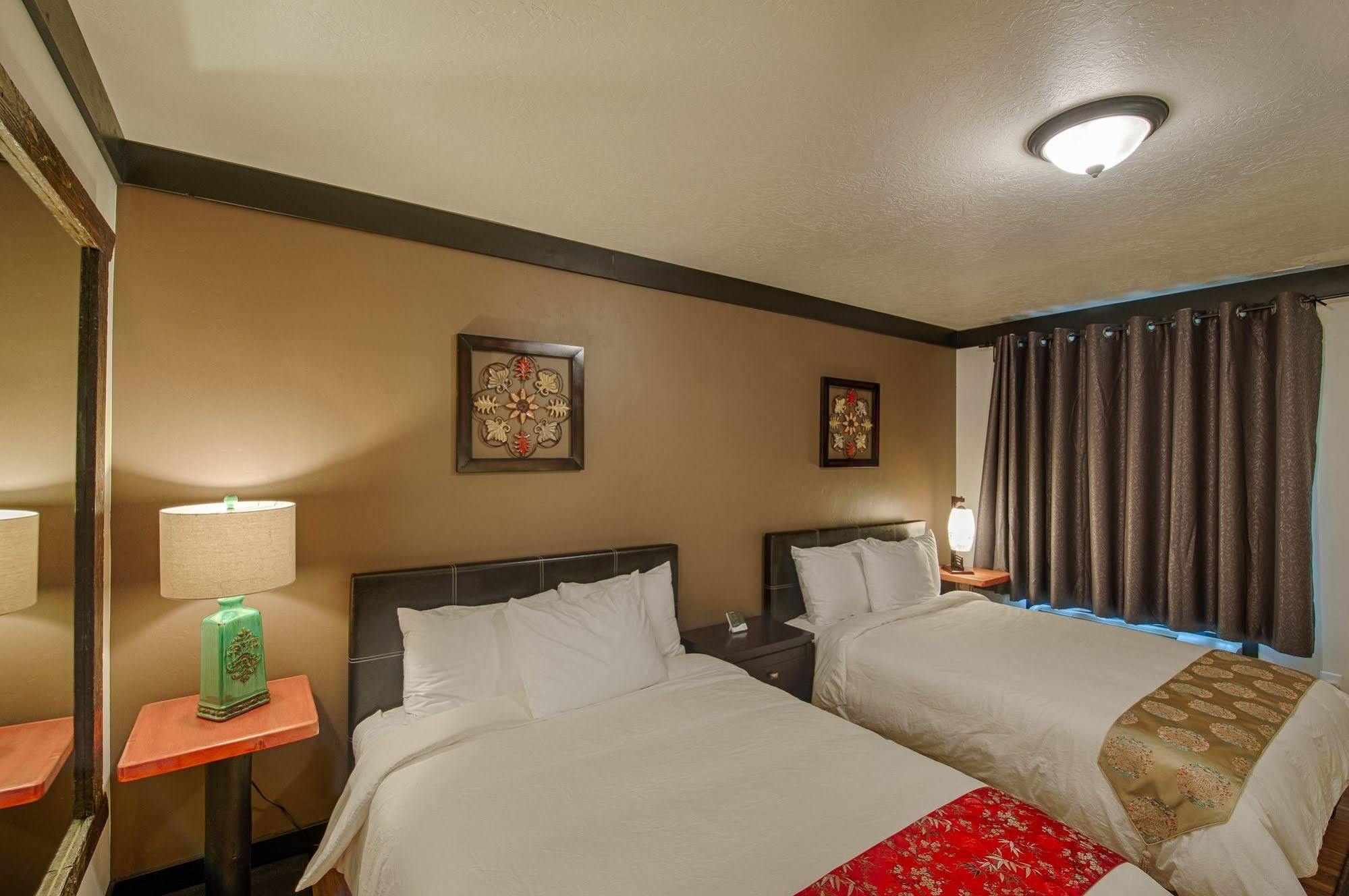 Tao'S Inn West Yellowstone Buitenkant foto